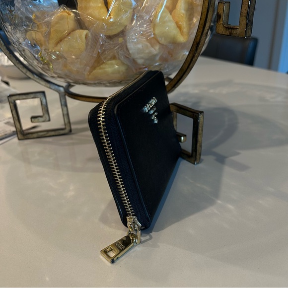 Prada Zip Saffiano Nero Black Wallet - Picture 3 of 11